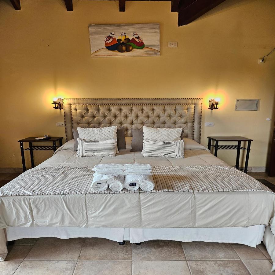 Rincon Del Cerro Hotell San Lorenzo  Exteriör bild